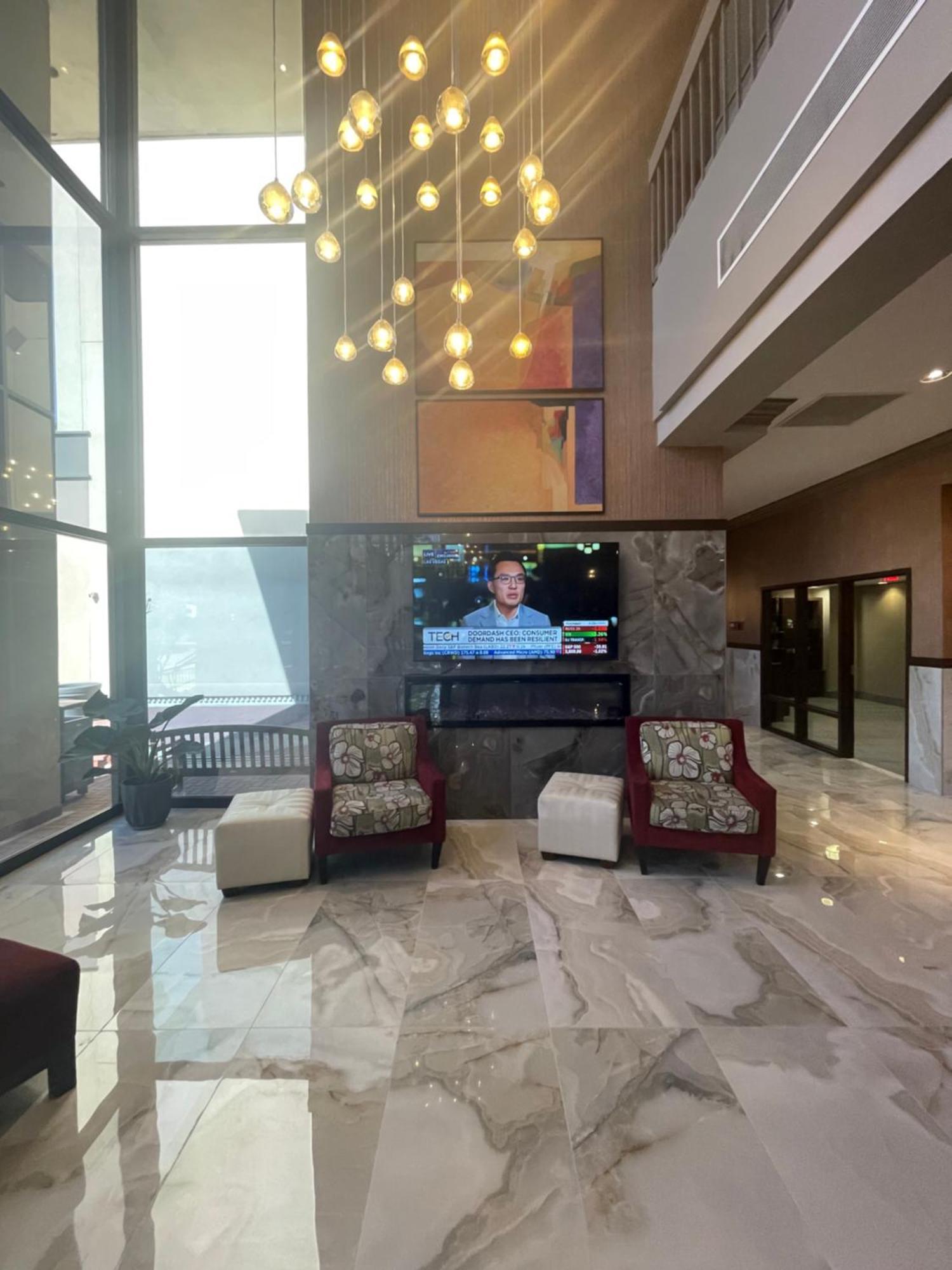 Grand Resort Hotel - Mt Laurel - Philadelphia Mount Laurel Buitenkant foto