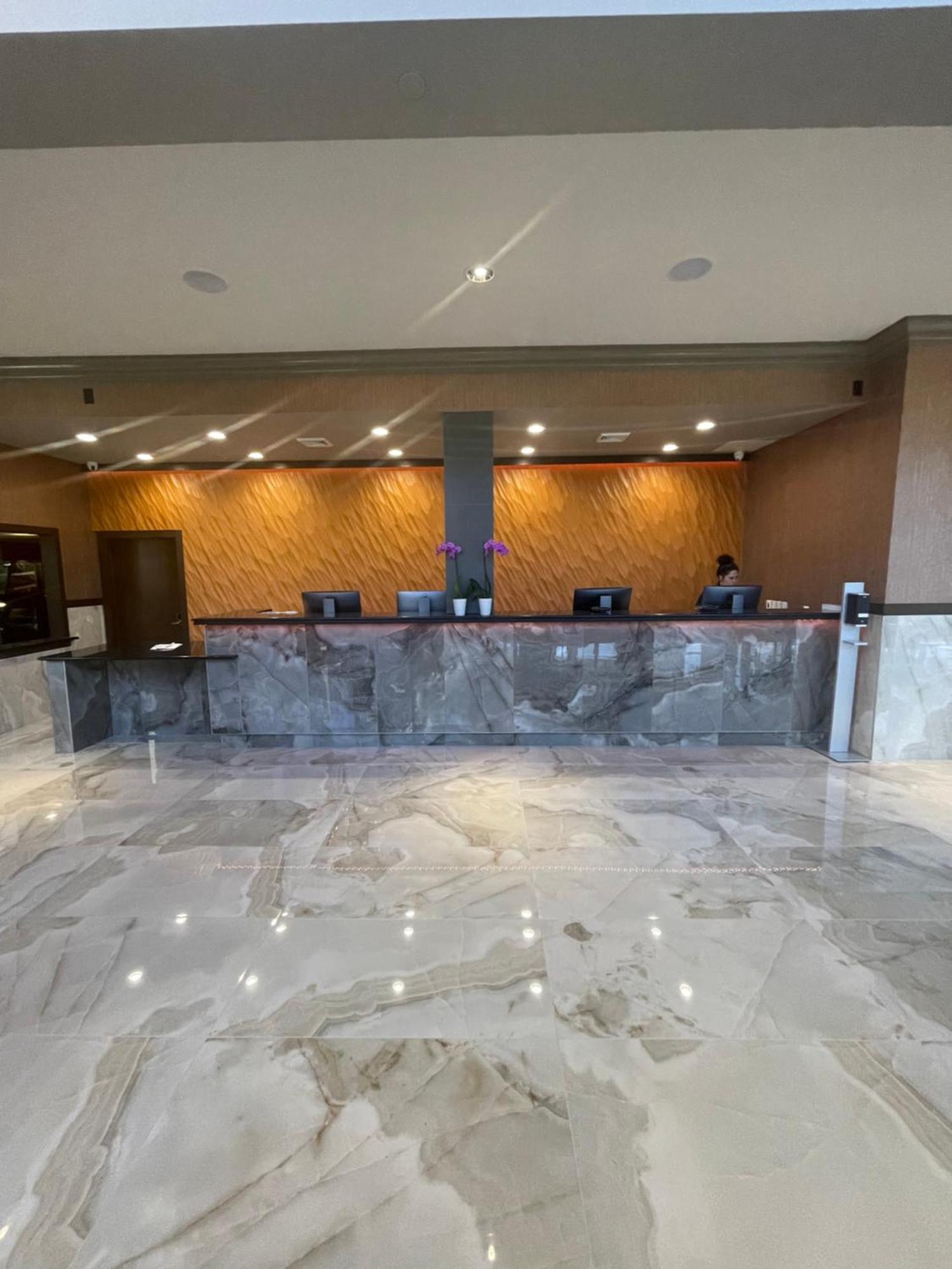 Grand Resort Hotel - Mt Laurel - Philadelphia Mount Laurel Buitenkant foto