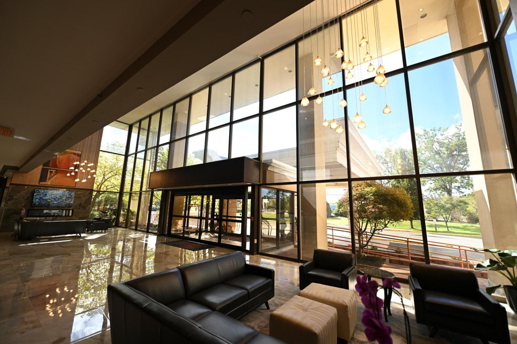 Grand Resort Hotel - Mt Laurel - Philadelphia Mount Laurel Buitenkant foto